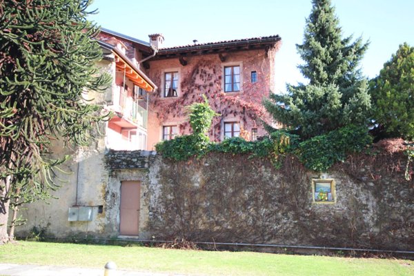 casa indipendente in vendita a Cannobio
