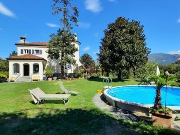 casa indipendente in vendita a Cannobio in zona Traffiume