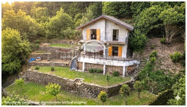 casa indipendente in vendita a Caprezzo