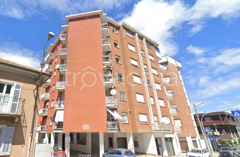appartamento in vendita a Casale Corte Cerro in zona Sant'Anna