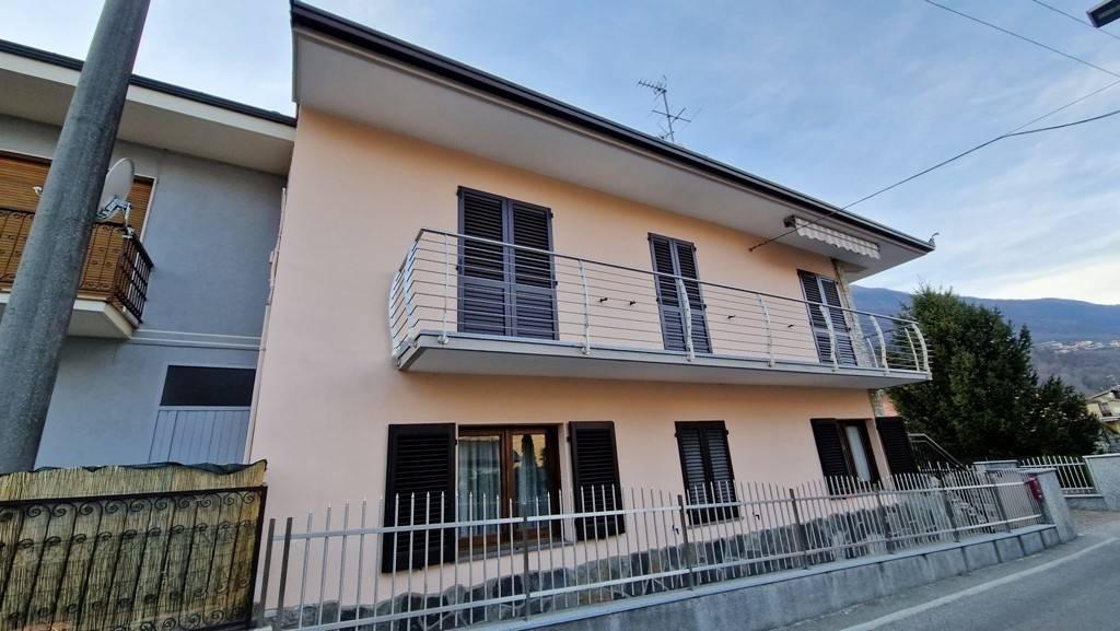 casa indipendente in vendita a Casale Corte Cerro in zona Ramate