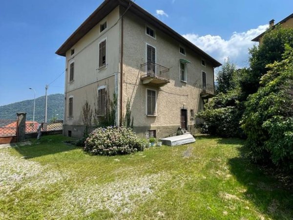 casa indipendente in vendita a Casale Corte Cerro