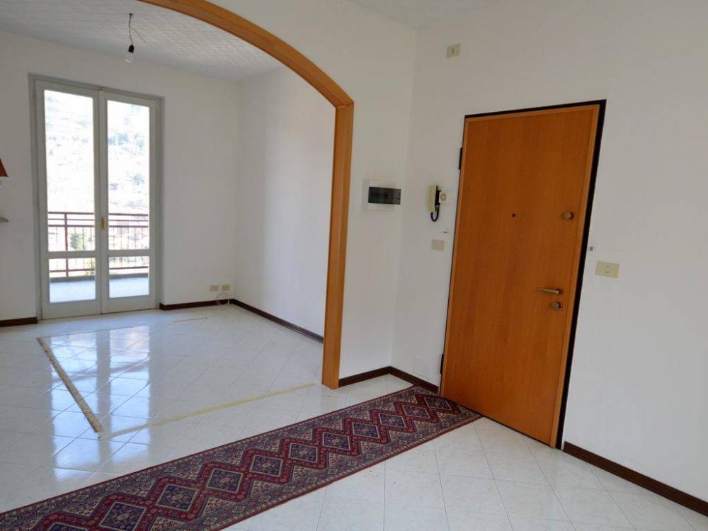 casa indipendente in vendita a Casale Corte Cerro