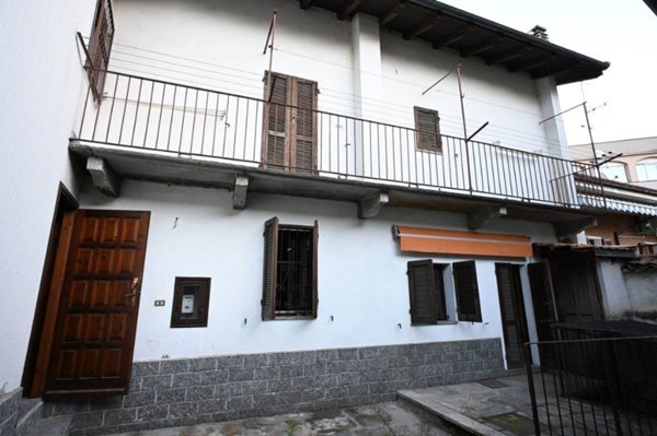 casa indipendente in vendita a Casale Corte Cerro