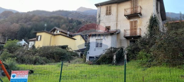 casa indipendente in vendita a Casale Corte Cerro