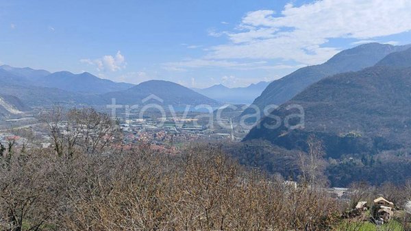casa indipendente in vendita a Casale Corte Cerro in zona Crebbia