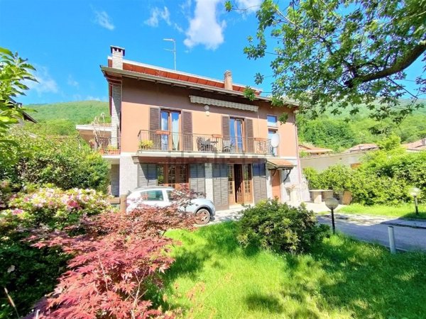 casa indipendente in vendita a Casale Corte Cerro