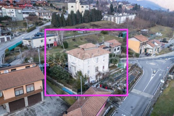 casa indipendente in vendita a Casale Corte Cerro
