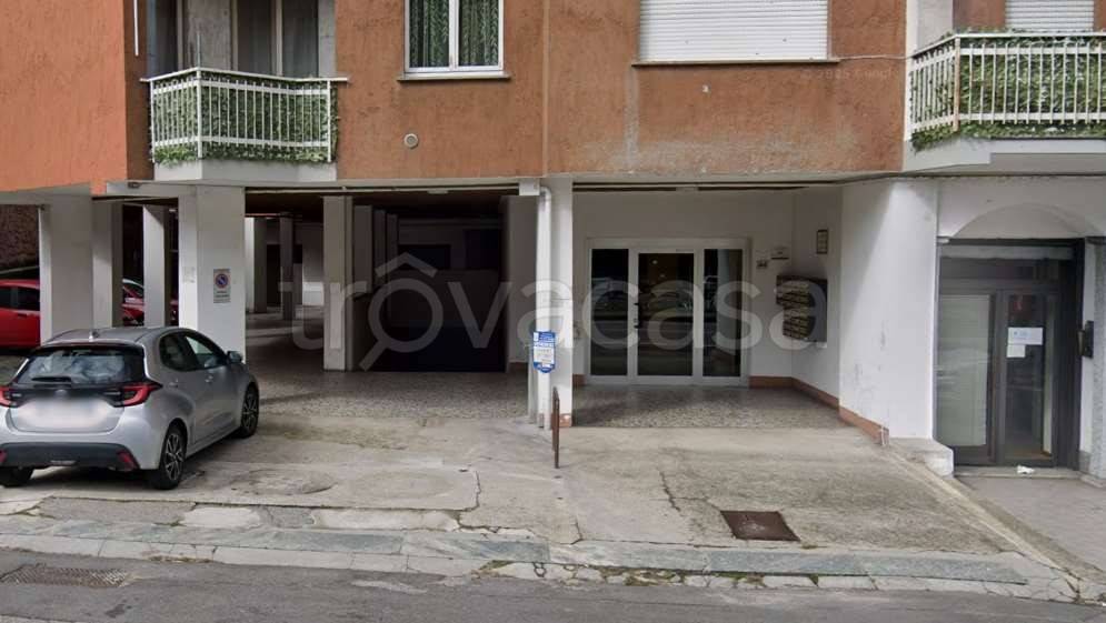 casa indipendente in vendita a Casale Corte Cerro in zona Sant'Anna