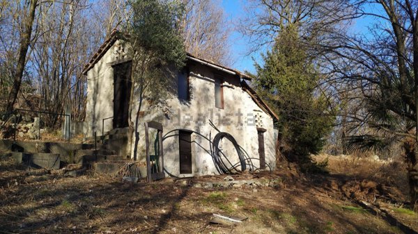 casa indipendente in vendita a Casale Corte Cerro