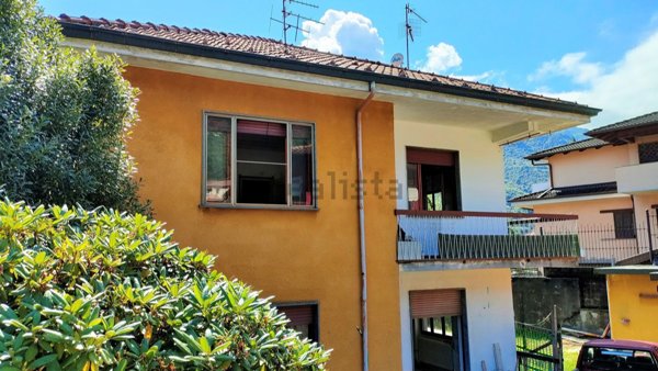 appartamento in vendita a Casale Corte Cerro in zona Ramate