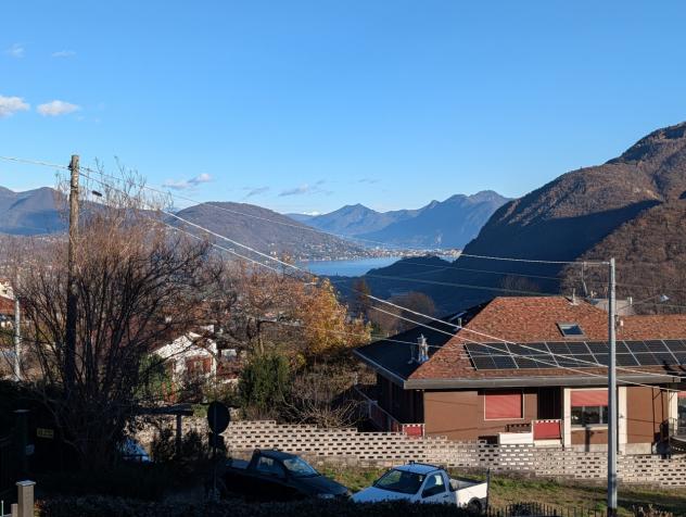 casa indipendente in vendita a Casale Corte Cerro in zona Arzo