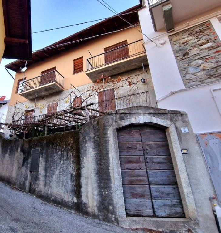 casa indipendente in vendita a Casale Corte Cerro