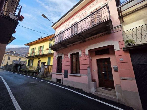 casa indipendente in vendita a Casale Corte Cerro