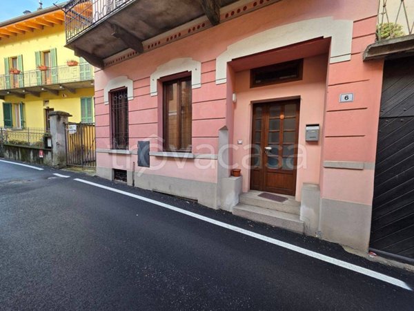 casa indipendente in vendita a Casale Corte Cerro