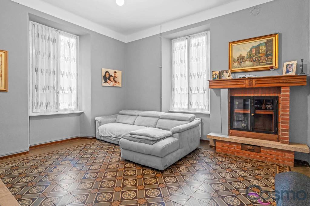 casa indipendente in vendita a Casale Corte Cerro in zona Montebuglio