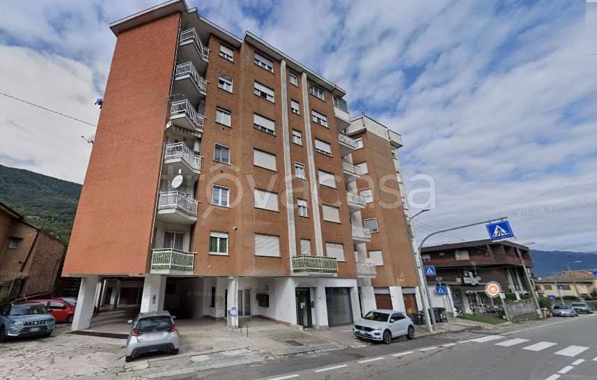 casa indipendente in vendita a Casale Corte Cerro in zona Sant'Anna