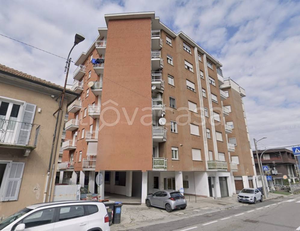 appartamento in vendita a Casale Corte Cerro in zona Sant'Anna