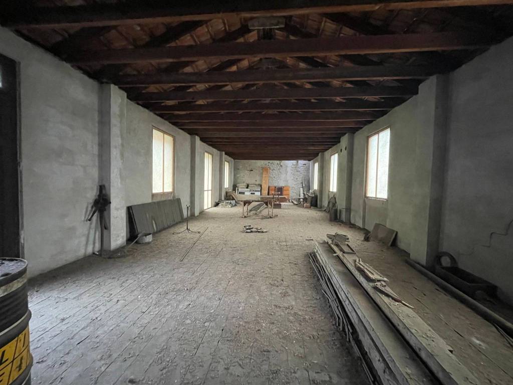 casa indipendente in vendita a Casale Corte Cerro