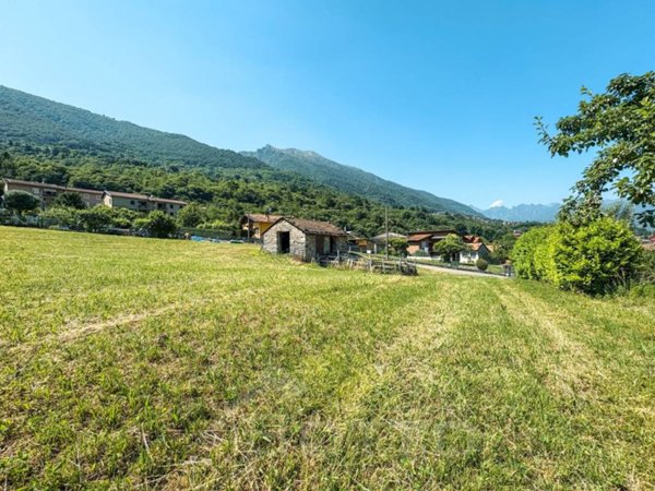 terreno agricolo in vendita a Casale Corte Cerro in zona Sant'Anna