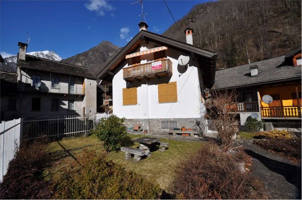 casa indipendente in vendita a Ceppo Morelli