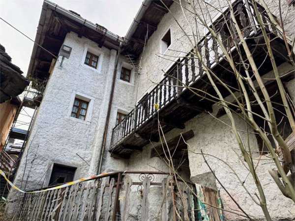 casa indipendente in vendita a Ceppo Morelli in zona Campioli