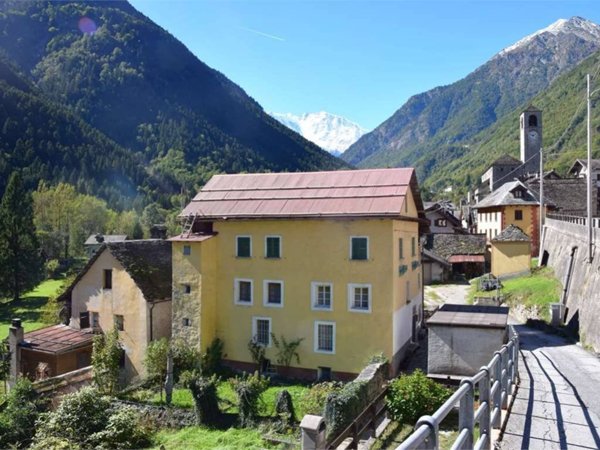 casa indipendente in vendita a Ceppo Morelli