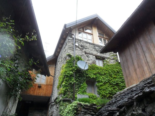 appartamento in vendita a Ceppo Morelli in zona Canfinello