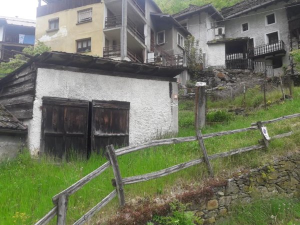 casa indipendente in vendita a Ceppo Morelli in zona Campioli