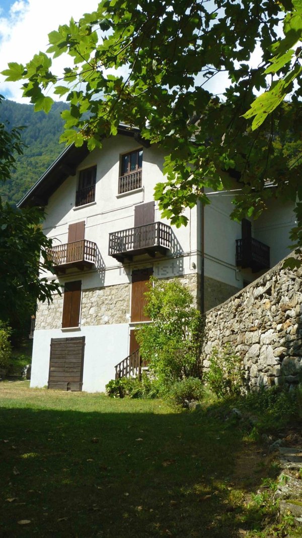 appartamento in vendita a Ceppo Morelli in zona Campioli