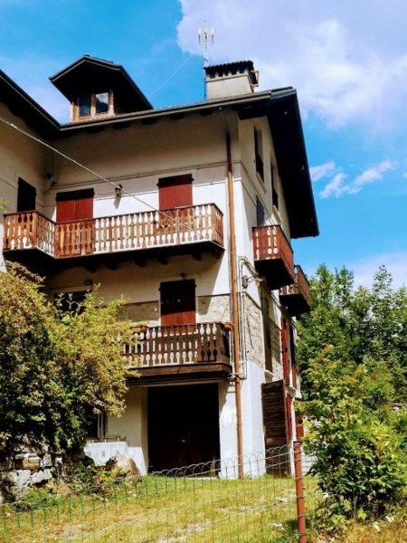 appartamento in vendita a Ceppo Morelli in zona Campioli