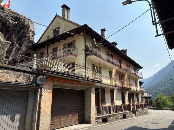 appartamento in vendita a Ceppo Morelli in zona Borgone
