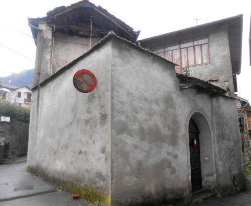 casa indipendente in vendita a Cesara