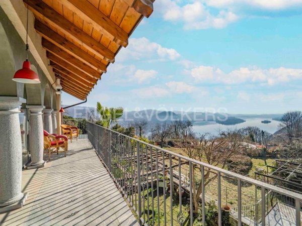 casa indipendente in vendita a Cesara