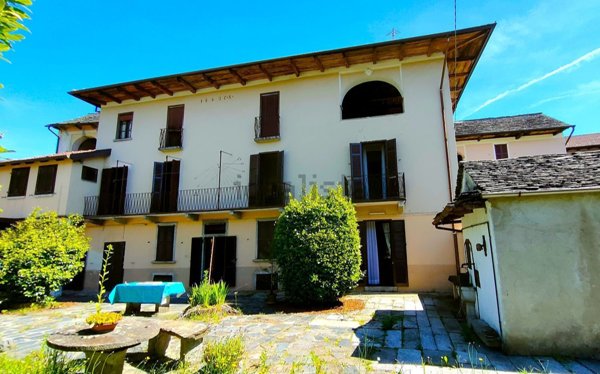 casa indipendente in vendita a Cesara in zona Egro