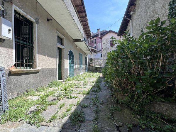 appartamento in vendita a Cesara in zona Egro