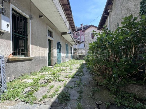 appartamento in vendita a Cesara in zona Egro