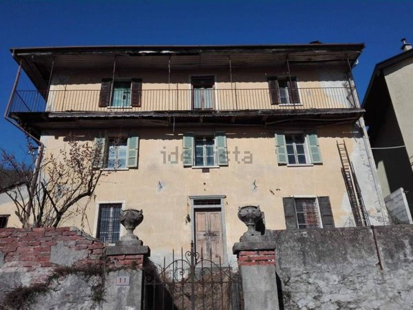esavano in vendita a Cossogno