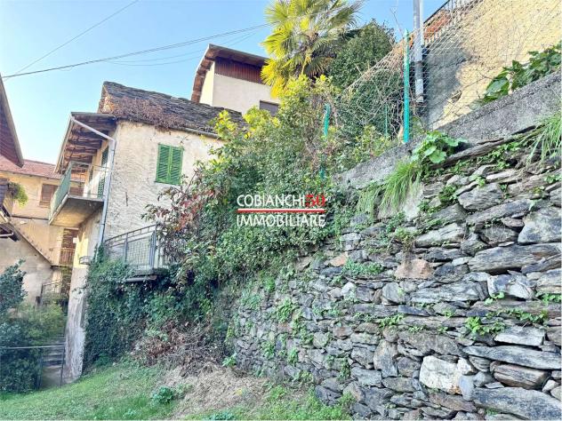 casa indipendente in vendita a Cossogno in zona Ungiasca
