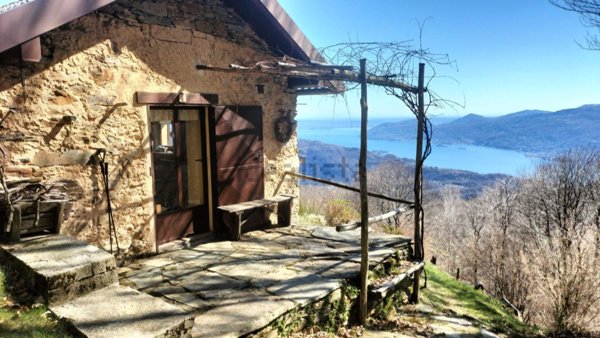 appartamento in vendita a Cossogno