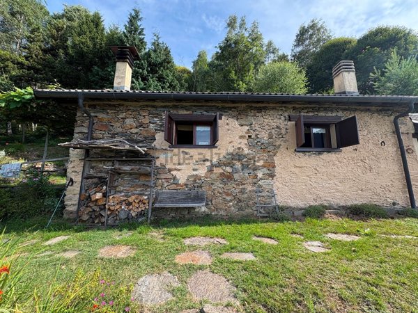 appartamento in vendita a Cossogno