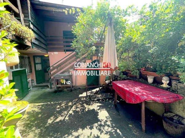 casa indipendente in vendita a Cossogno