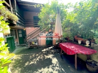 casa indipendente in vendita a Cossogno