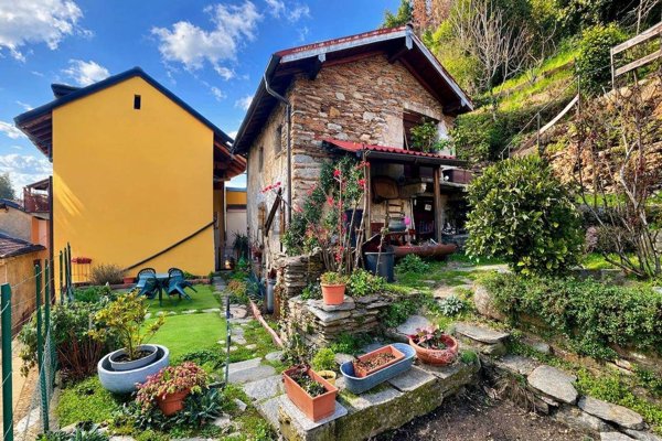 appartamento in vendita a Cossogno