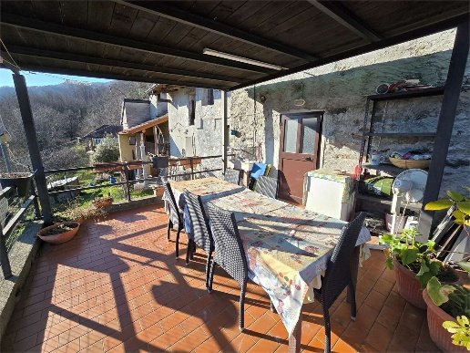 appartamento in vendita a Cossogno