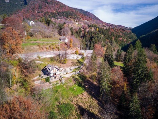 casa indipendente in vendita a Craveggia