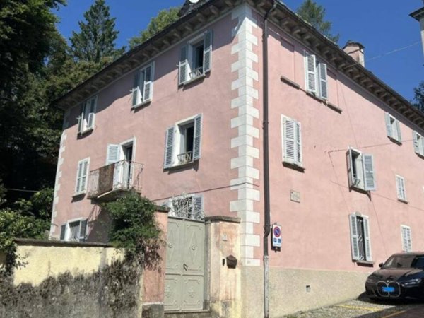 intera palazzina in vendita a Craveggia in zona Prestinone