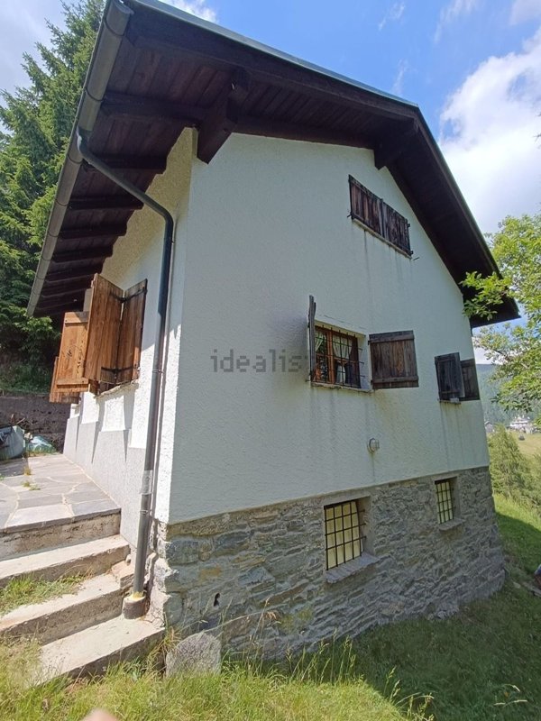casa indipendente in vendita a Craveggia in zona Prestinone