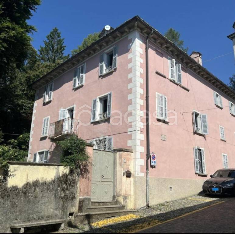 casa indipendente in vendita a Craveggia in zona Prestinone