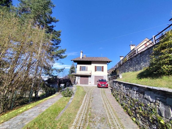 casa indipendente in vendita a Craveggia